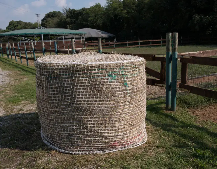 Netz für Strohballenabdeckung groß  Maschengröße 50 mm Ø 180x150