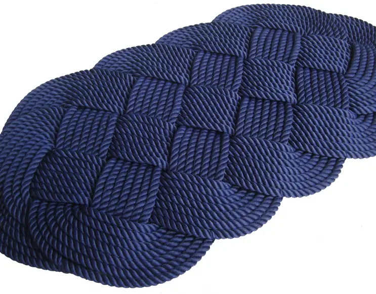 Handgewebte Seiltürmatte. Solid blaue Farbe. Modell von Elba