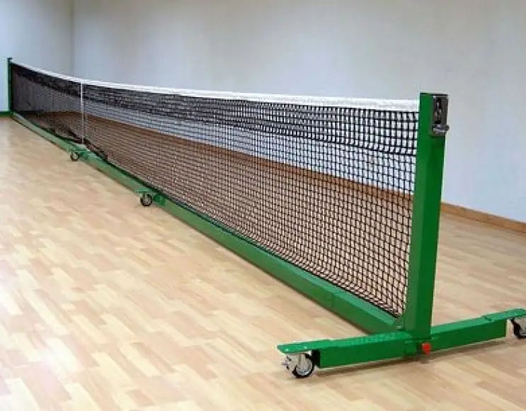 Transportable Tennisstöcke, zusätzliches Modell, mit Klappsockeln und Rädern