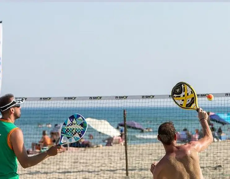 Strandtennisnetz mit personalisiertem Aufdruck