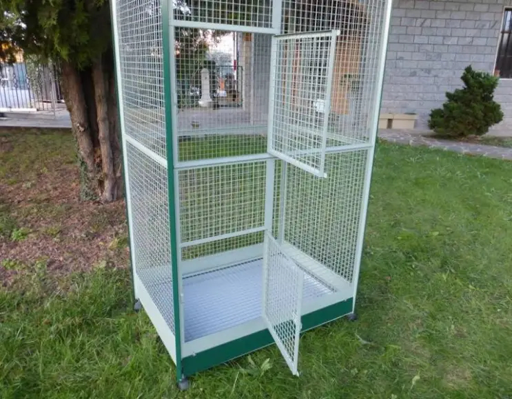 Käfig für Papageien 105x75x180 h.